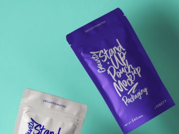 Free Pouch mockup